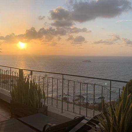 Oceanview Penthouse Apartment Canico  Exterior photo